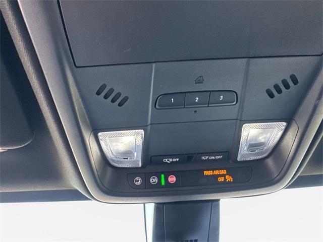 new 2025 Cadillac XT5 car, priced at $40,697