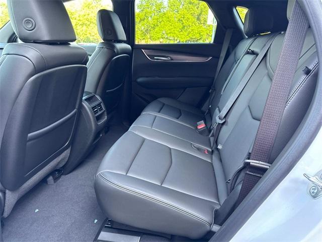 new 2025 Cadillac XT5 car, priced at $44,455