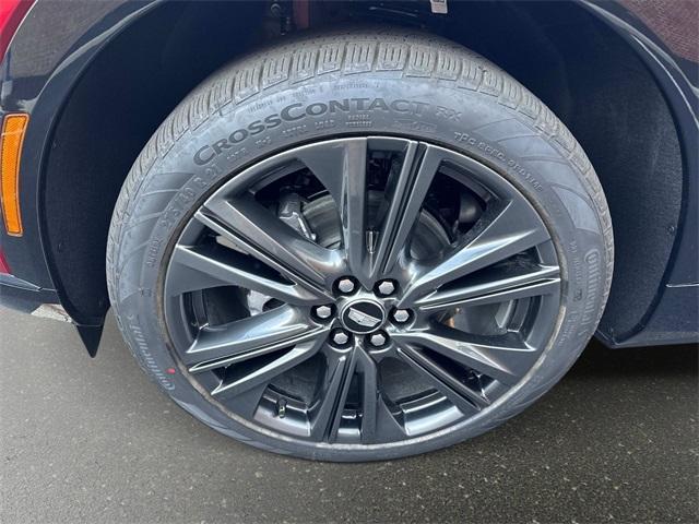 new 2025 Cadillac OPTIQ car, priced at $57,482