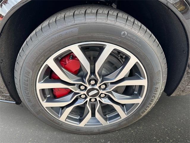 new 2025 Cadillac XT6 car, priced at $64,482