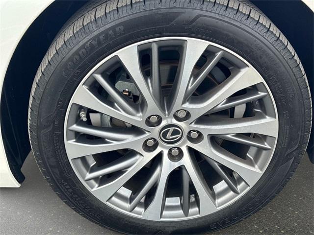 used 2020 Lexus ES 350 car, priced at $31,991