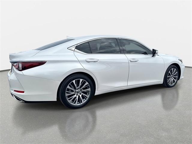 used 2020 Lexus ES 350 car, priced at $31,991