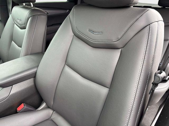 new 2025 Cadillac XT5 car, priced at $39,128