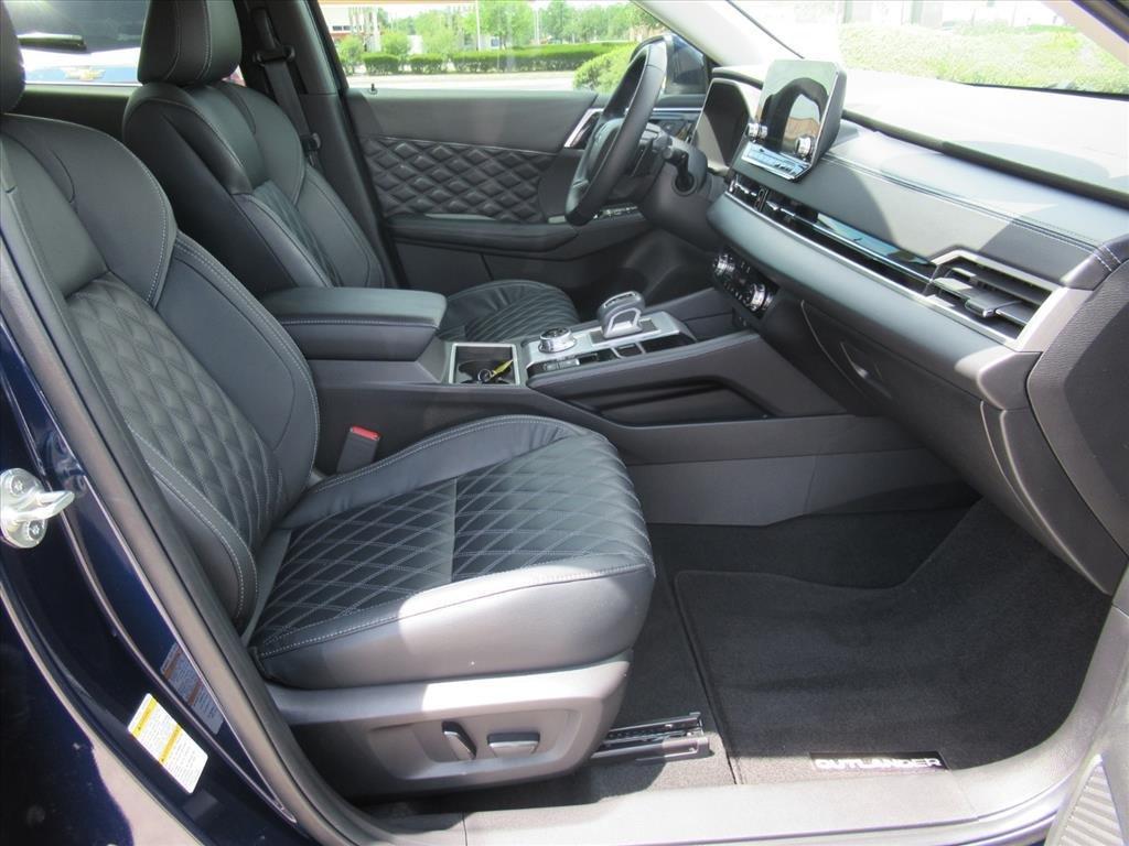 used 2022 Mitsubishi Outlander car, priced at $23,094