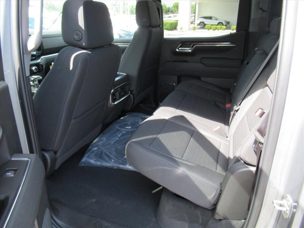 new 2026 GMC Sierra 1500 car, priced at $58,998