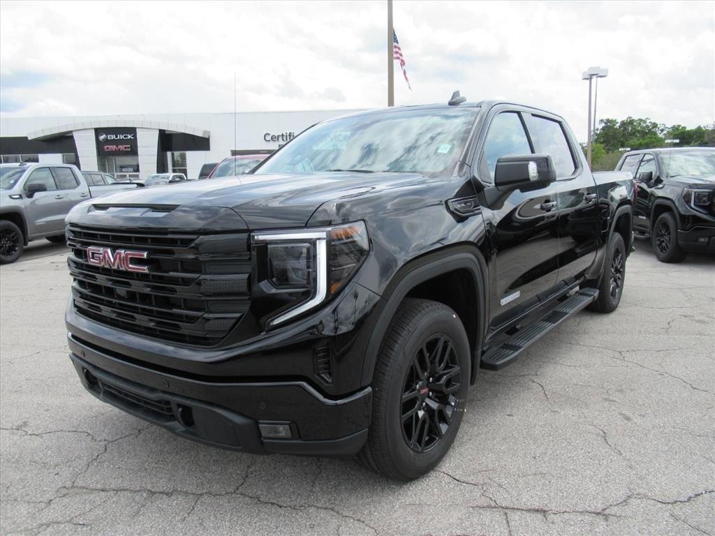 new 2026 GMC Sierra 1500 car, priced at $62,318