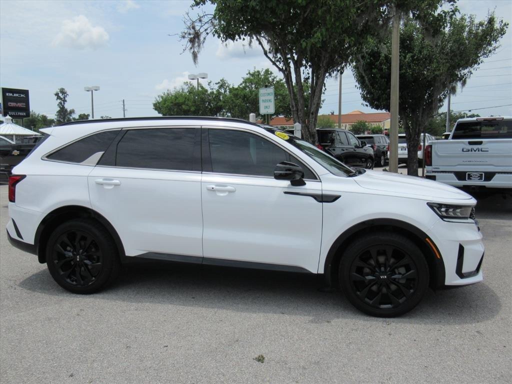 used 2021 Kia Sorento car, priced at $23,691