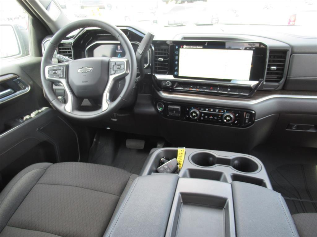 used 2025 Chevrolet Silverado 1500 car, priced at $38,914
