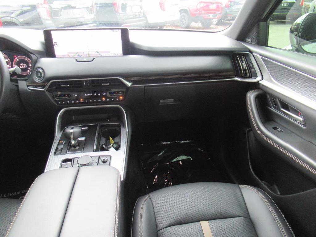 used 2025 Mazda CX-70 car, priced at $41,306