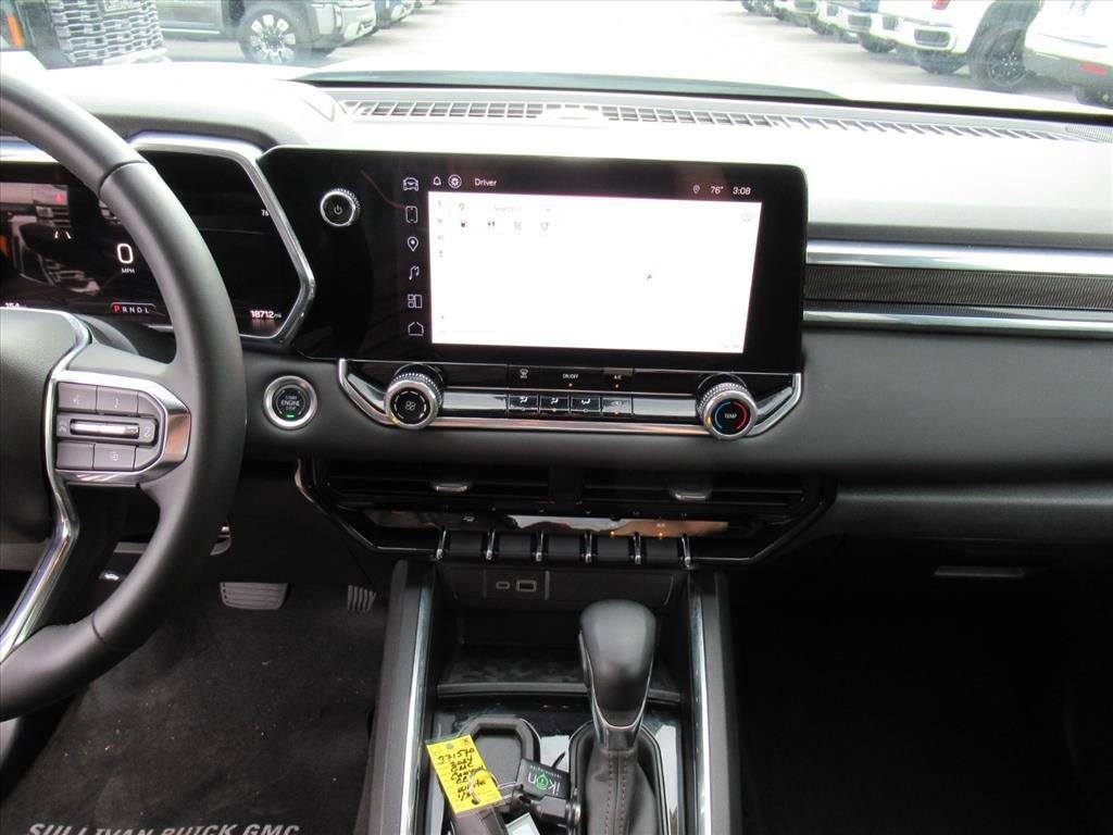 used 2024 GMC Canyon car, priced at $33,098