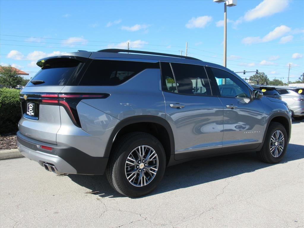 used 2025 Chevrolet Traverse car, priced at $33,340