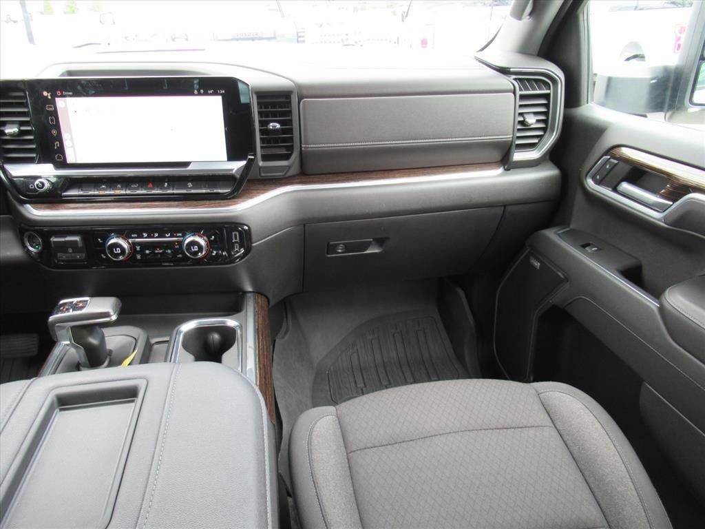 used 2022 GMC Sierra 1500 car, priced at $43,995