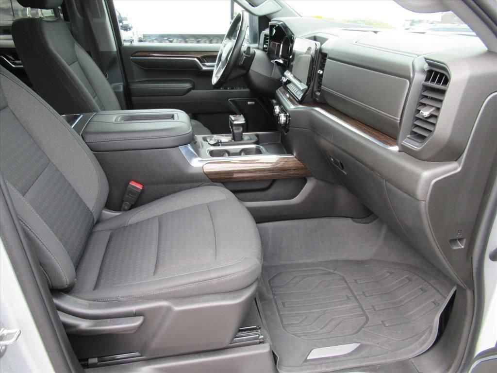 used 2022 GMC Sierra 1500 car, priced at $43,995