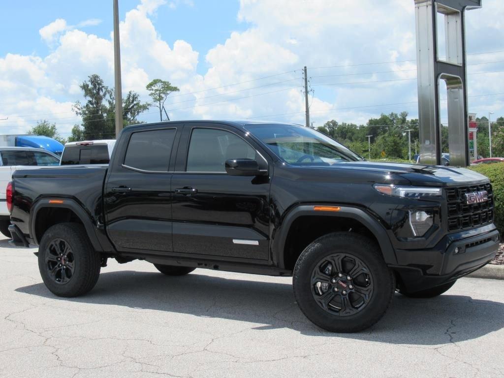 new 2025 GMC Canyon car, priced at $35,923