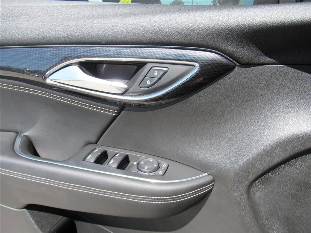 used 2023 Buick Envision car, priced at $22,947