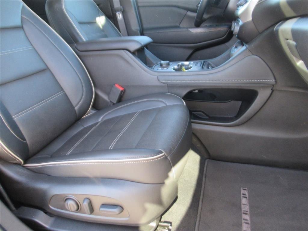 used 2023 GMC Acadia car, priced at $33,882