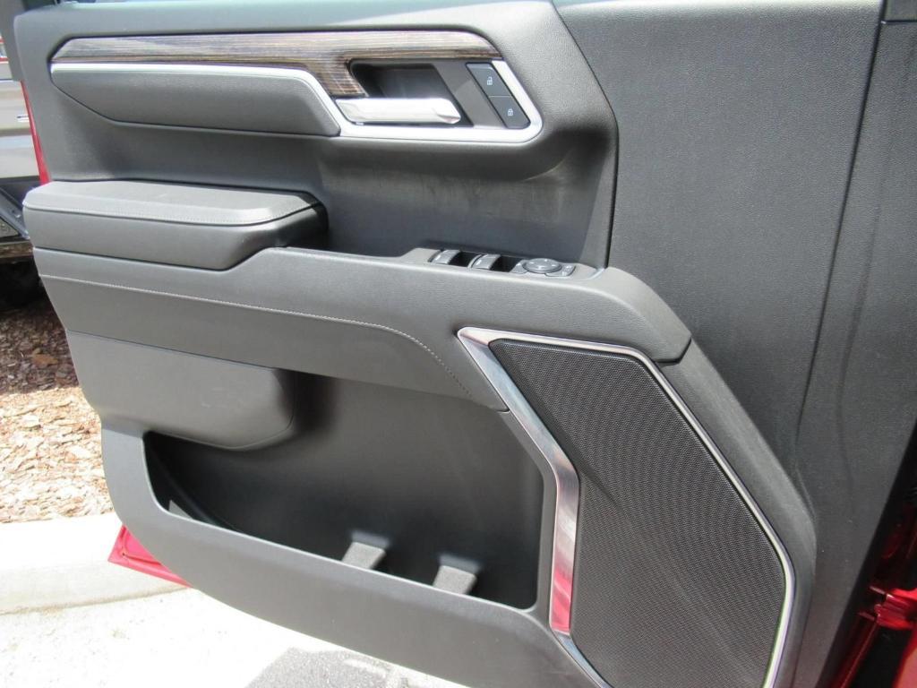 used 2024 GMC Sierra 1500 car, priced at $43,950