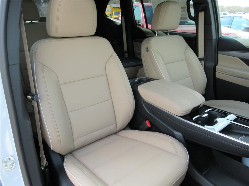 new 2026 Buick Enclave car, priced at $50,275