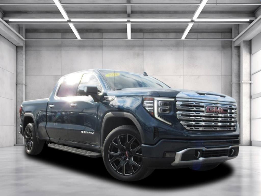used 2022 GMC Sierra 1500 car, priced at $39,203