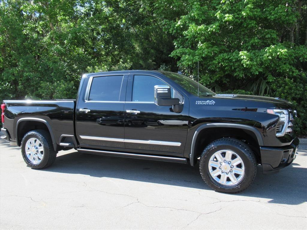 used 2024 Chevrolet Silverado 2500 car, priced at $73,220