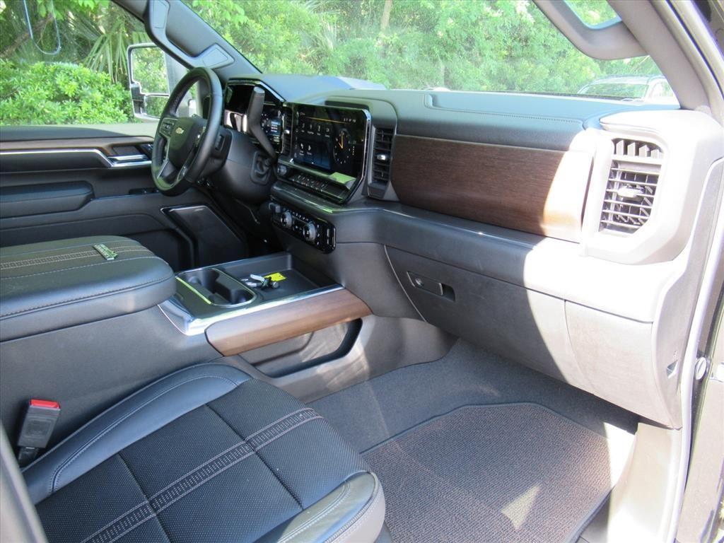 used 2024 Chevrolet Silverado 2500 car, priced at $73,220