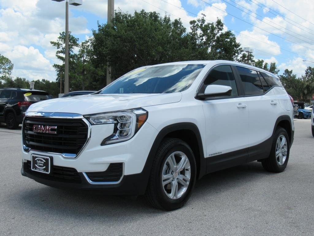 used 2024 GMC Terrain car, priced at $23,092