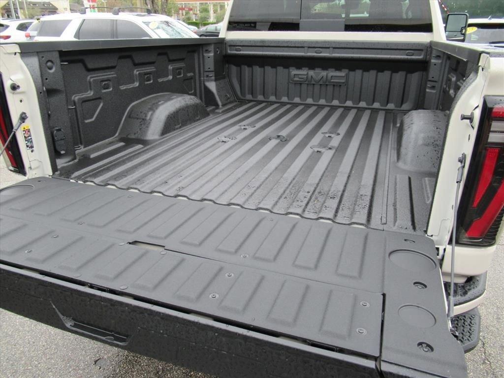 new 2026 GMC Sierra 2500 car, priced at $90,948