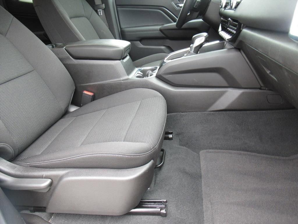 used 2024 GMC Canyon car, priced at $34,424