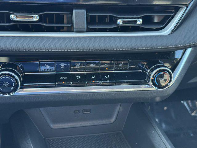 new 2026 Chevrolet Equinox car, priced at $30,899