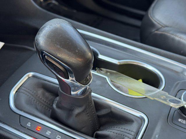 used 2021 Chevrolet Traverse car, priced at $22,392