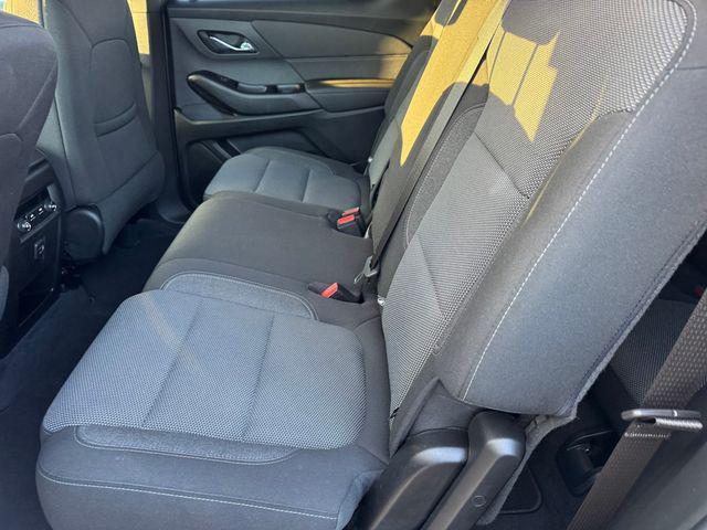 used 2023 Chevrolet Traverse car, priced at $29,889