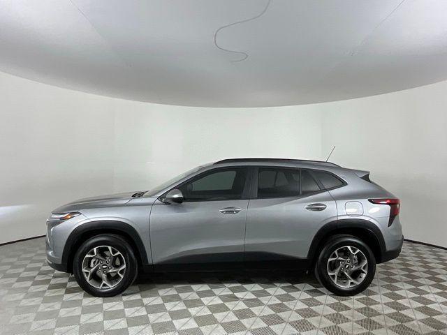 used 2025 Chevrolet Trax car, priced at $19,498