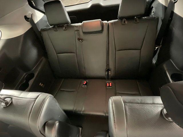 used 2021 Toyota Highlander Hybrid car, priced at $31,999