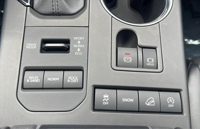 used 2021 Toyota Highlander car, priced at $29,840