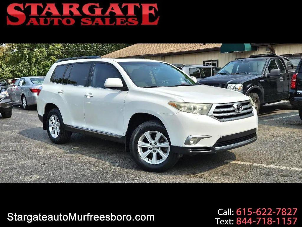 used 2013 Toyota Highlander car, priced at $15,780