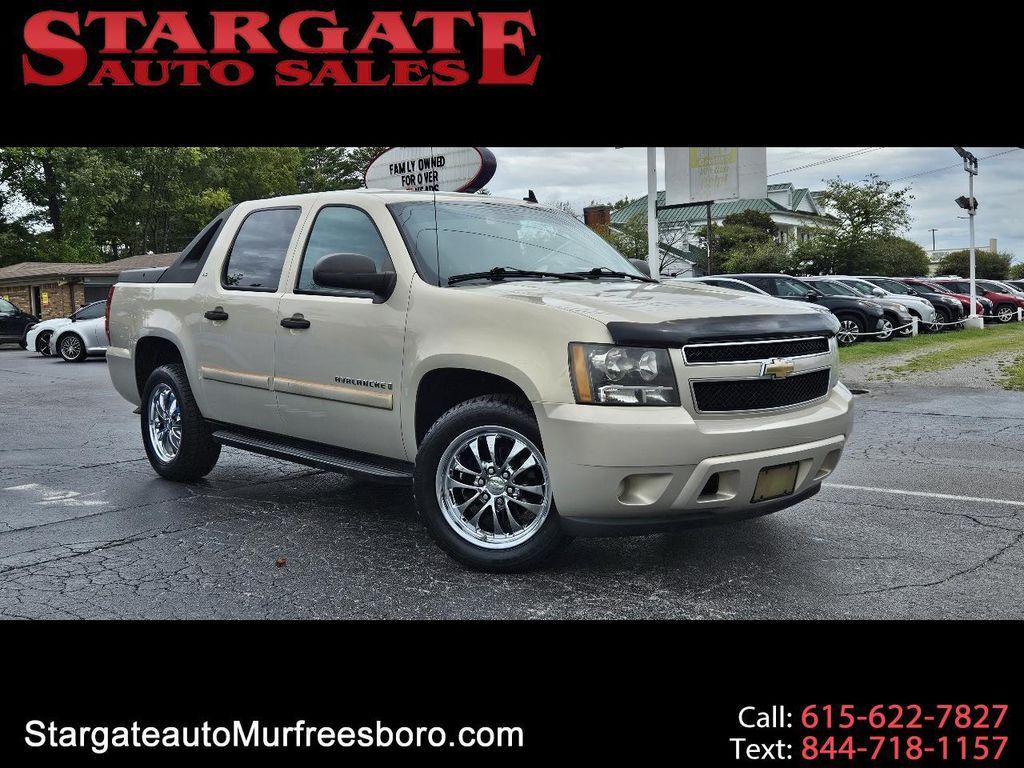 used 2008 Chevrolet Avalanche car, priced at $13,995