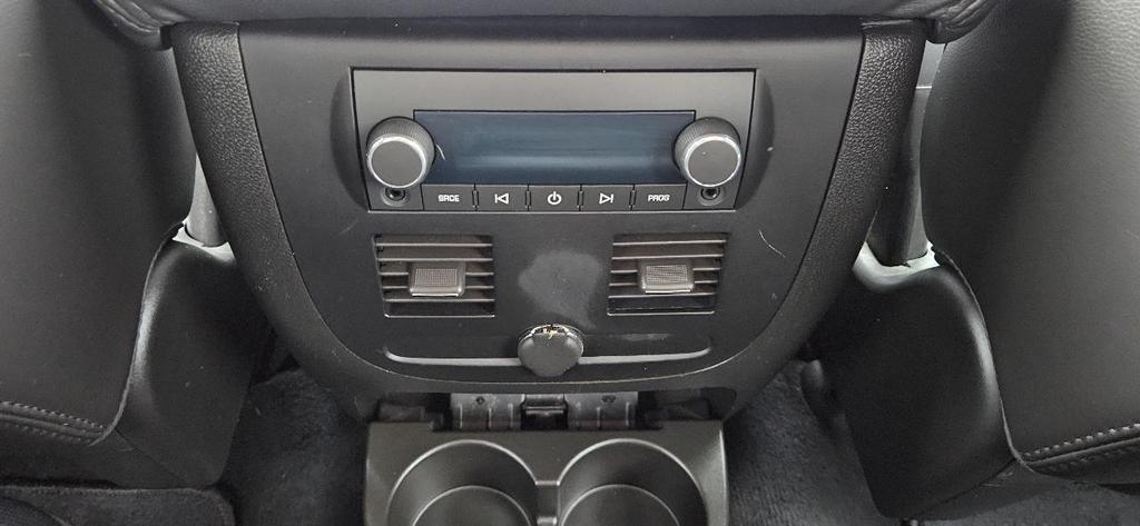 used 2007 Chevrolet Avalanche car, priced at $12,580