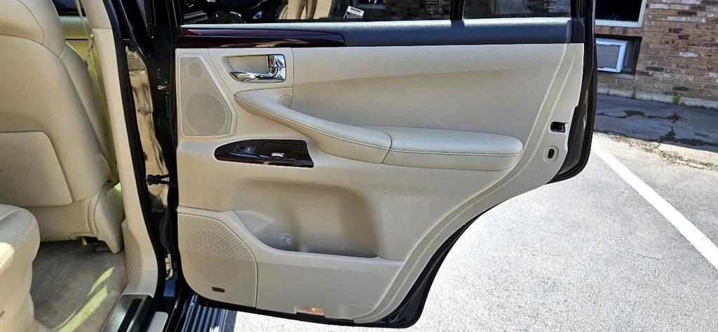 used 2013 Lexus LX 570 car, priced at $29,797