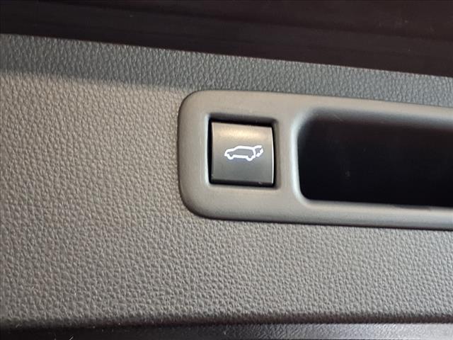 used 2020 Toyota Highlander car, priced at $27,988