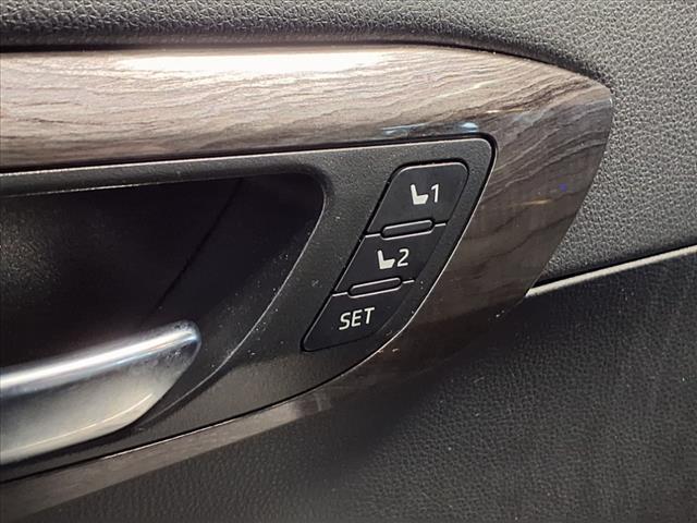 used 2020 Toyota Highlander car, priced at $27,988