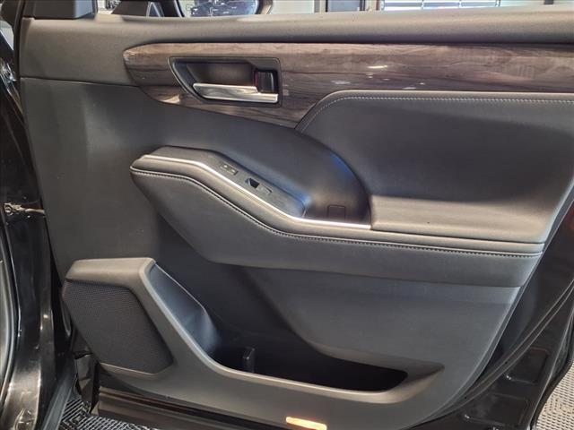 used 2020 Toyota Highlander car, priced at $27,988