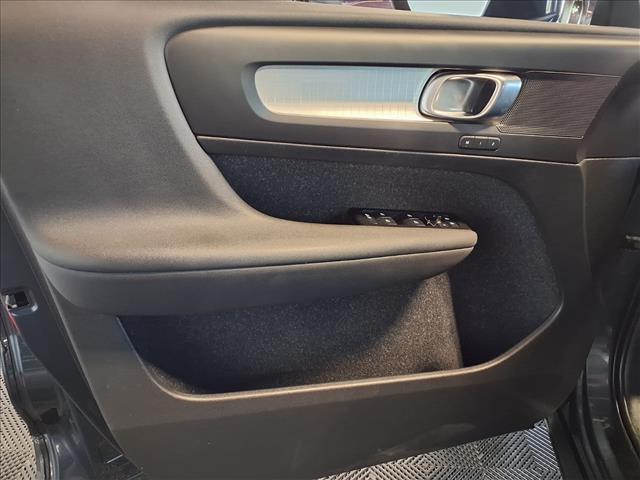 used 2021 Volvo XC40 car, priced at $19,988