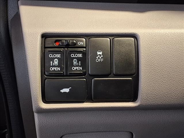 used 2013 Honda Odyssey car, priced at $11,988