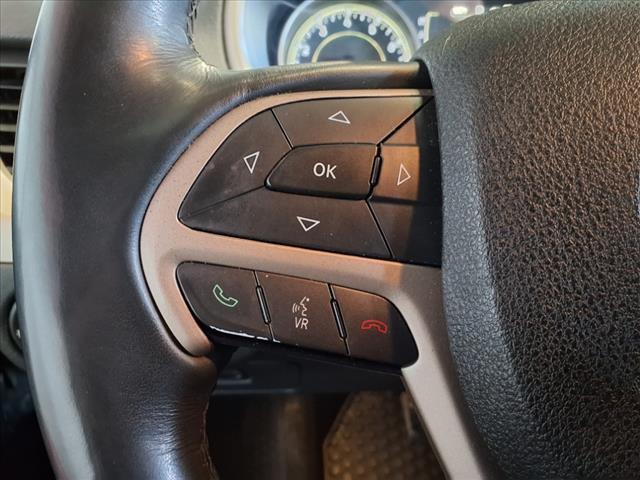 2015 Brilliant Black Crystal Pearlcoat Jeep Cherokee
