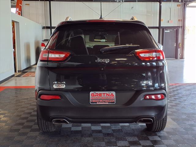 2015 Brilliant Black Crystal Pearlcoat Jeep Cherokee