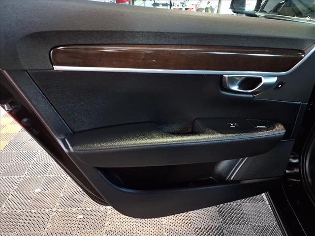used 2018 Volvo S90 car