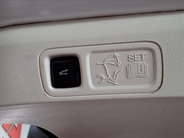 used 2020 Lincoln Navigator car, priced at $36,988