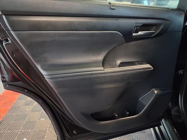 used 2022 Toyota Highlander car, priced at $37,988