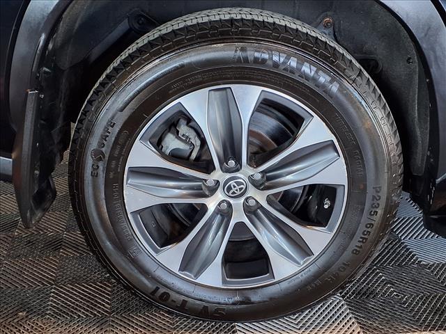 used 2022 Toyota Highlander car, priced at $37,988