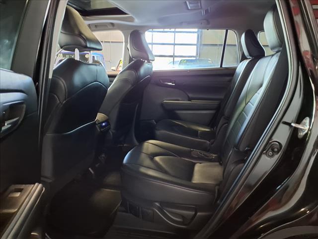 used 2022 Toyota Highlander car, priced at $37,988